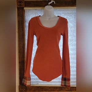 We The Free People long sleeve with contrast sleeves, small